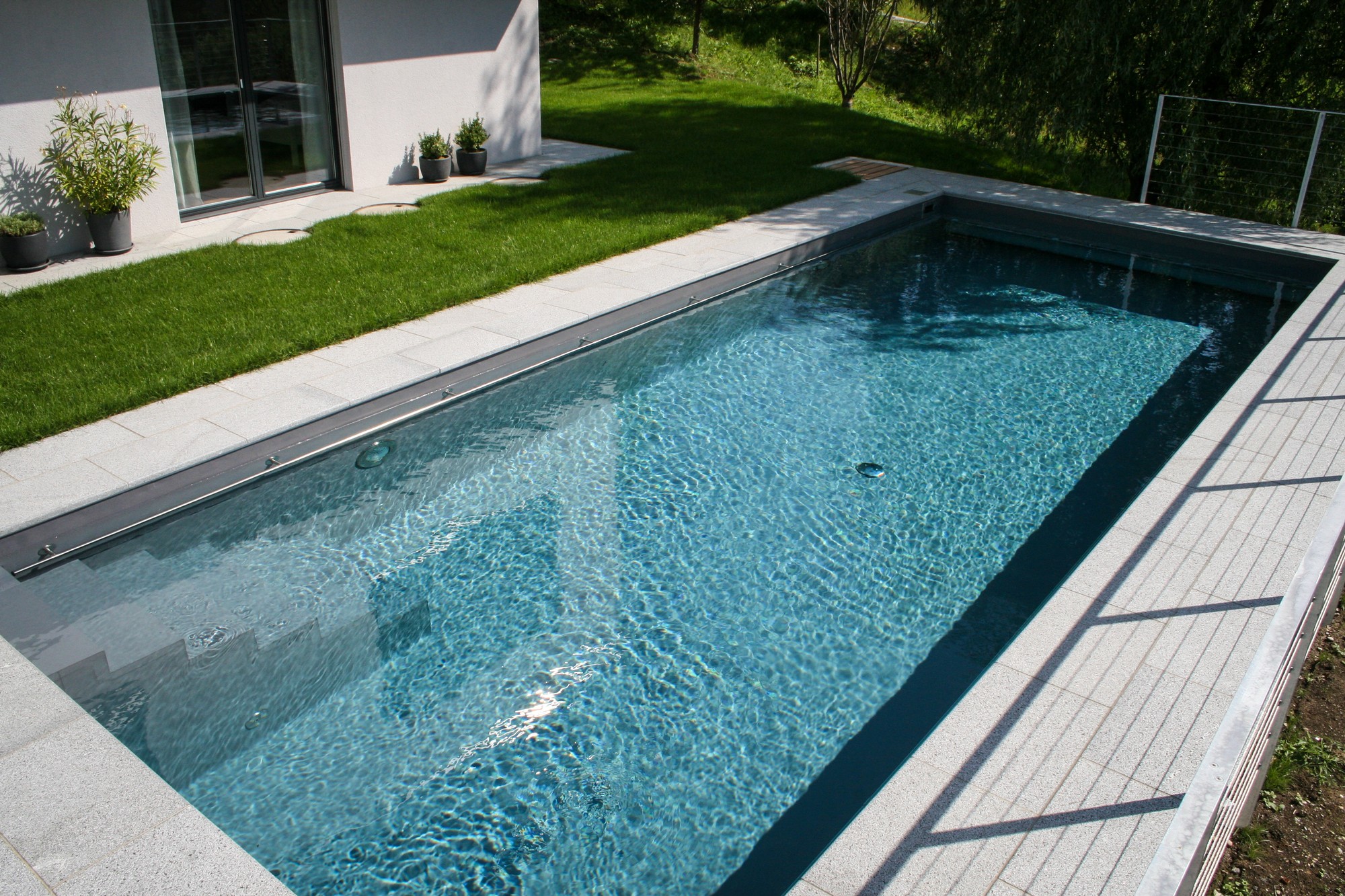 Schwimmbadbau, Poolbau und Service, Pools, Whirlpools, Schwimmbadabdeckungen, Schwimmbadtechnik von SchäwiPool